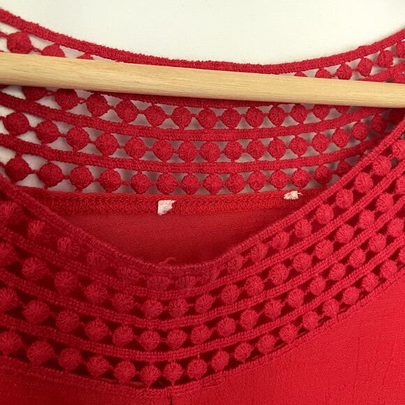 Red short sleeved summer t-shirt lightweight women's size medium embroidered - Picture 3 of 6